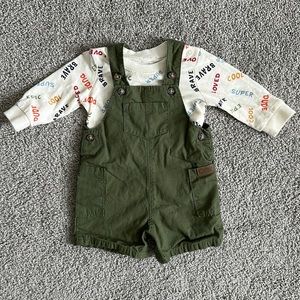Carter’s Baby Boy Overall Long Sleeve Short Set - size 6 months